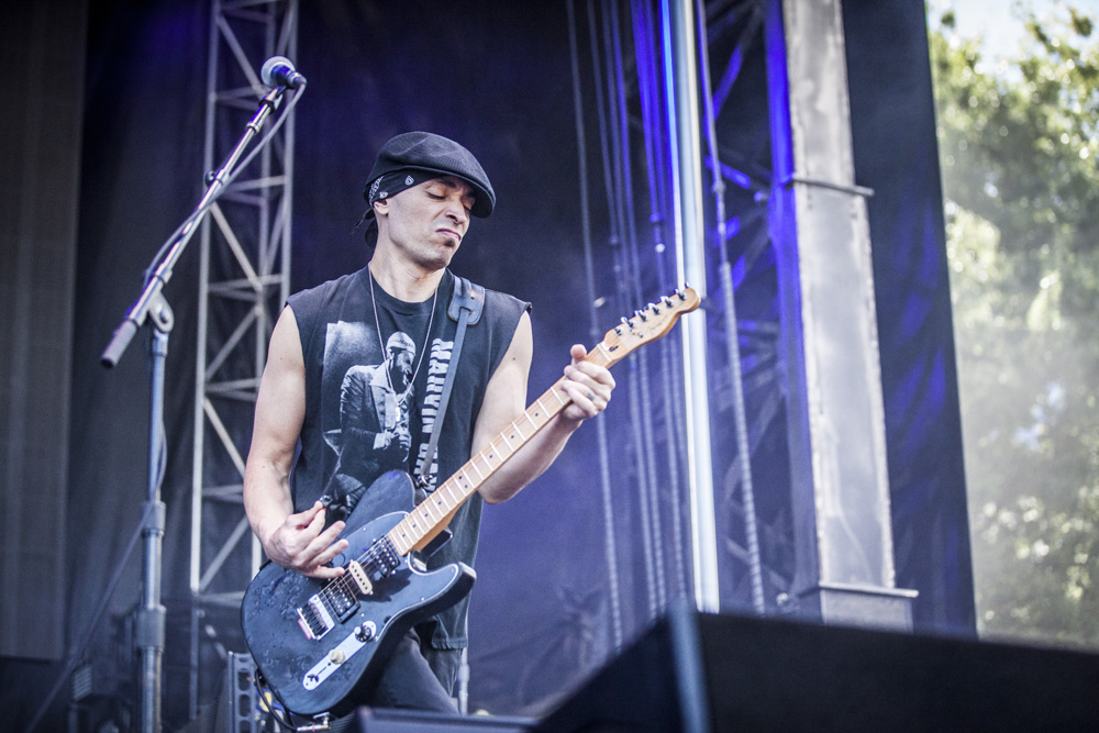Liv Warfield, Project Pabst, MusicfestNW, Tom McCall Waterfront Park, photo by Sam Gehrke