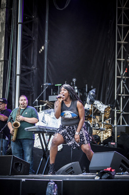 Liv Warfield, Project Pabst, MusicfestNW, Tom McCall Waterfront Park, photo by Sam Gehrke