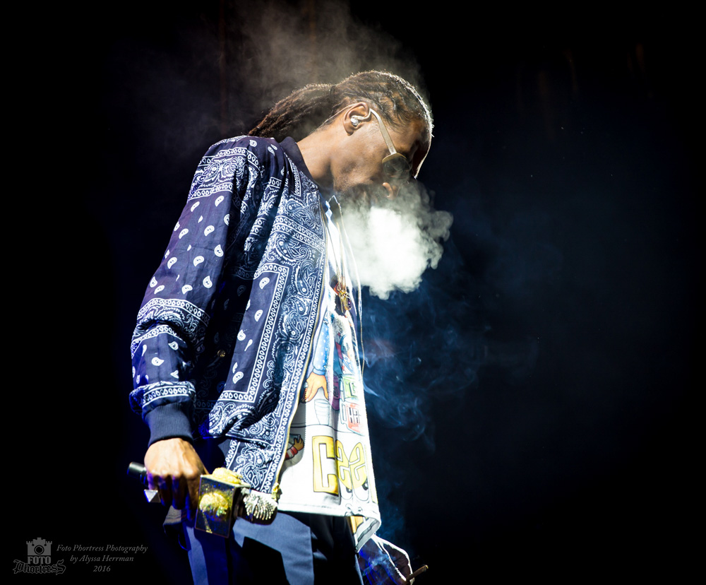 Snoop Dogg, Sunlight Supply Amphitheater, photo by Alyssa Herrman