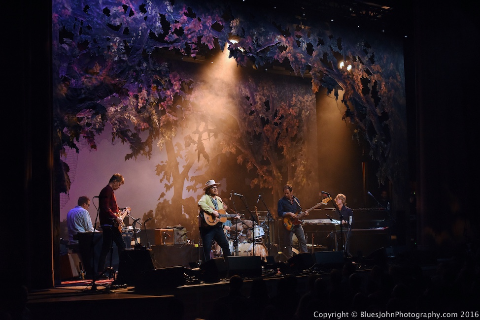 Wilco, Arlene Schnitzer Concert Hall, photo by John Alcala