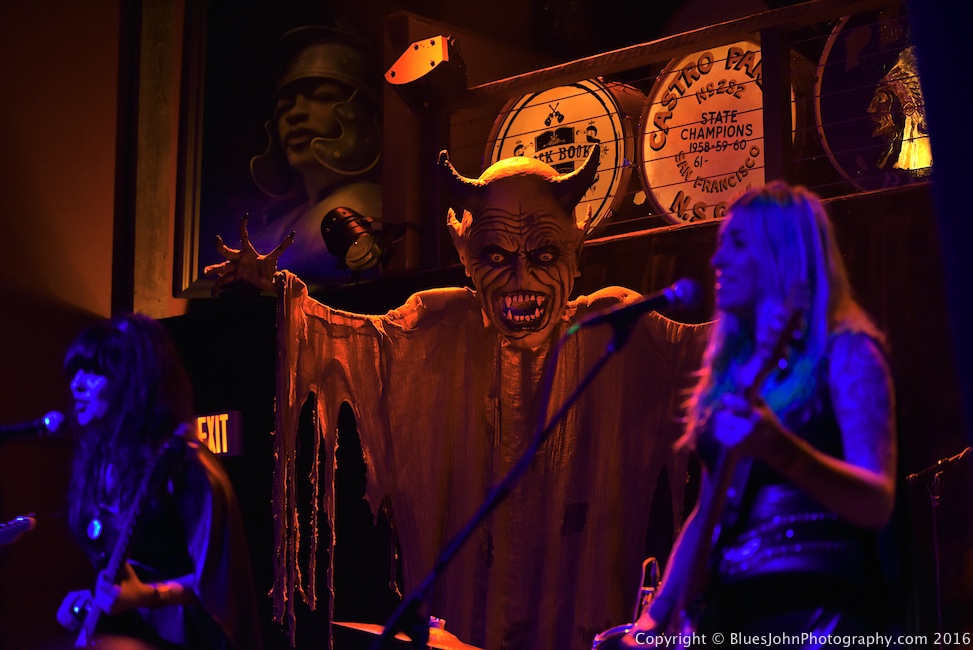 Death Valley Girls, Mississippi Studios, photo by John Alcala