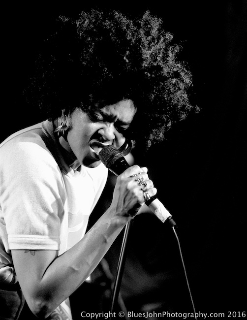 Nikki Hill, Dante's, photo by John Alcala