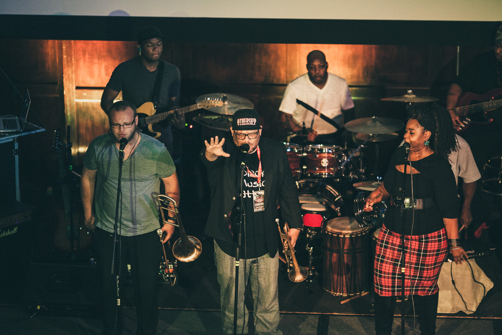 Farnell Newton, Portland Black Music Festival, Mission Theater, photo by Tojo Andrianarivo