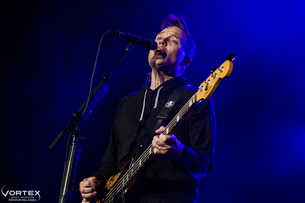 Blink-182, Sunlight Supply Amphitheater, photo by Paul Garcia