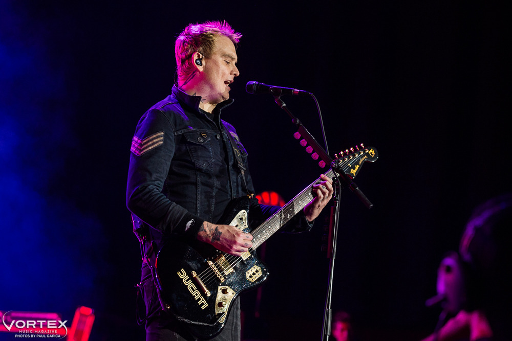 Blink-182, Sunlight Supply Amphitheater, photo by Paul Garcia