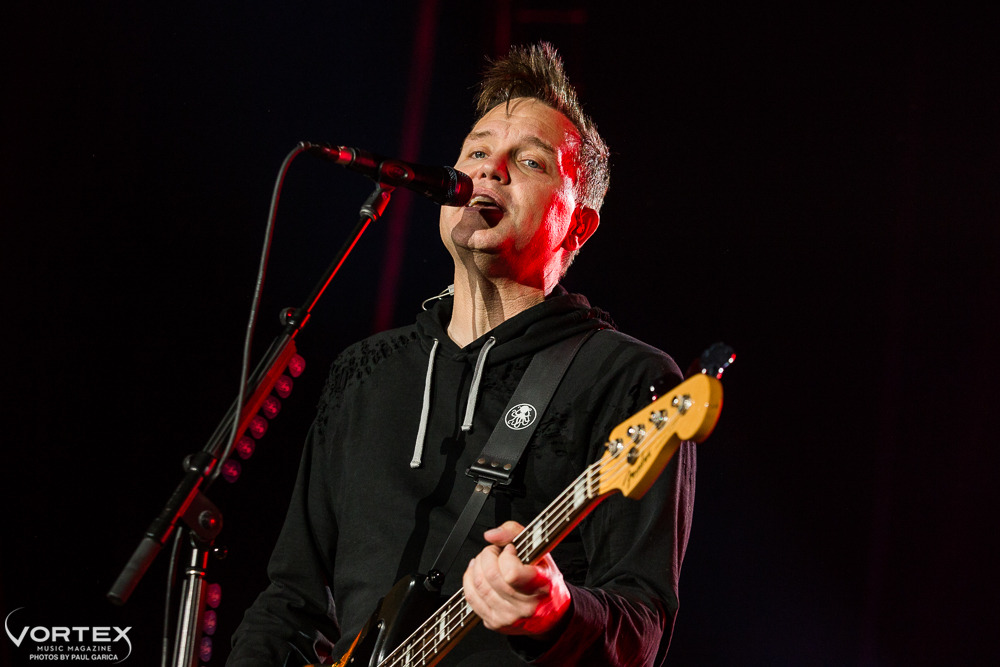 Blink-182, Sunlight Supply Amphitheater, photo by Paul Garcia