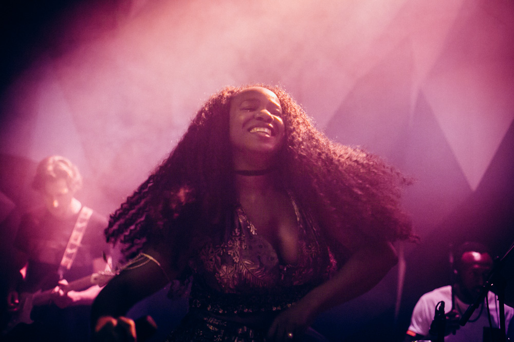 NAO, Holocene, photo by Tojo Andrianarivo