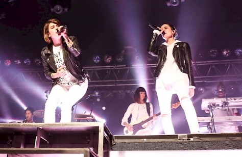 Tegan and Sara, Roseland Theater, photo by Sydnie Kobza