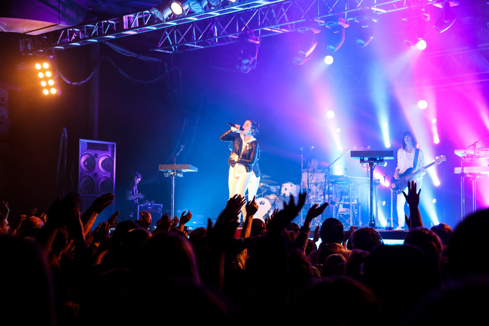 Tegan and Sara, Roseland Theater, photo by Sydnie Kobza