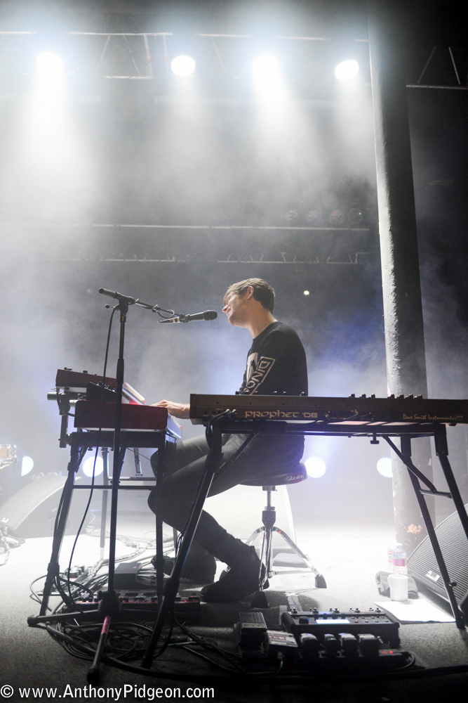 James Blake, Roseland Theater, photo by Anthony Pidgeon