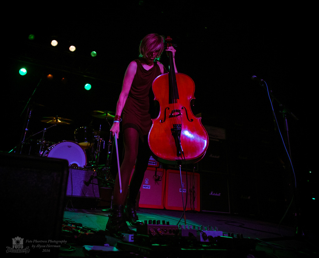 Helen Money, Roseland Theater, photo by Alyssa Herrman