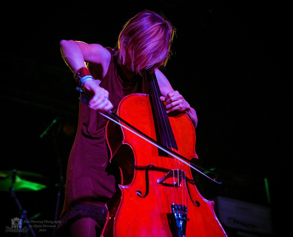 Helen Money, Roseland Theater, photo by Alyssa Herrman