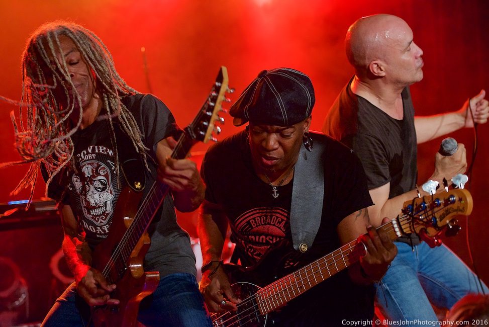 Dan Reed Network, Star Theater, photo by John Alcala