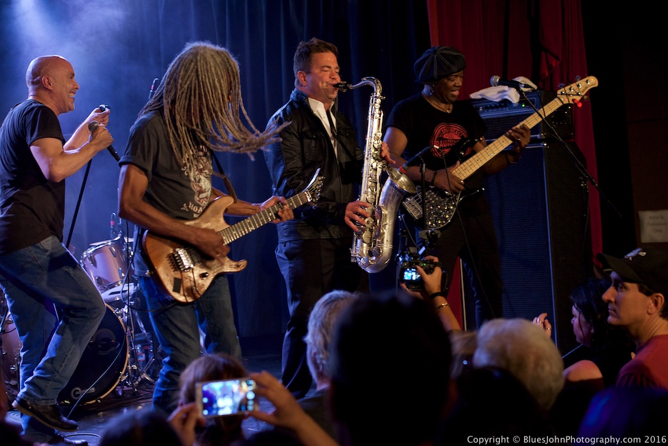 Dan Reed Network, Patrick Lamb, Star Theater, photo by John Alcala
