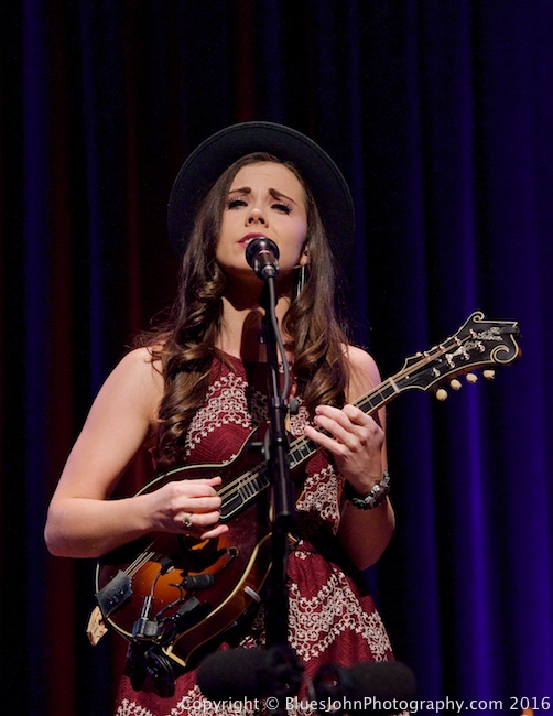 Sierra Hull, Alberta Rose Theatre, photo by John Alcala
