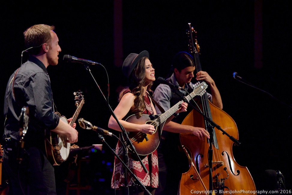 Sierra Hull, Alberta Rose Theatre, photo by John Alcala