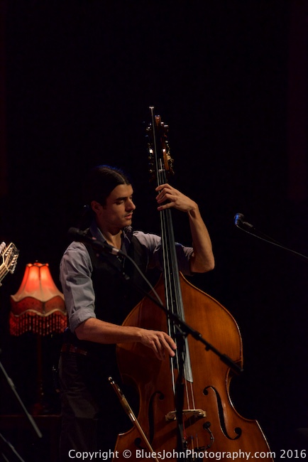 Sierra Hull, Alberta Rose Theatre, photo by John Alcala