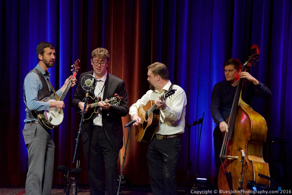 The Hollerbodies, Alberta Rose Theatre, photo by John Alcala