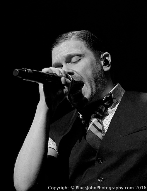 Shinedown, Moda Center, photo by John Alcala
