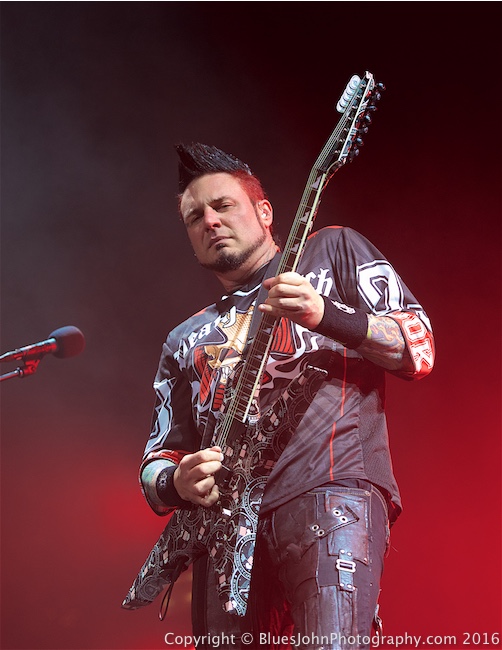 Five Finger Death Punch, Moda Center, photo by John Alcala