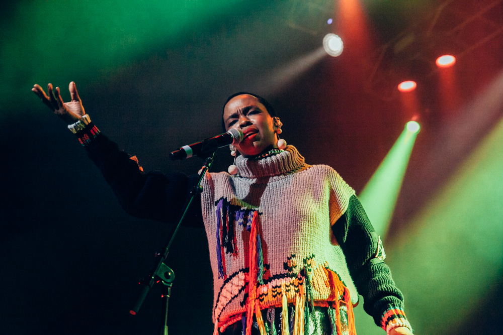 Lauryn Hill, Keller Auditorium, Portland'5 Centers for the Arts, photo by Tojo Andrianarivo