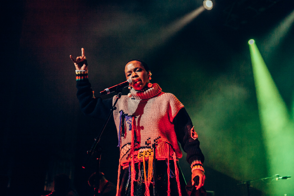 Lauryn Hill, Keller Auditorium, Portland'5 Centers for the Arts, photo by Tojo Andrianarivo
