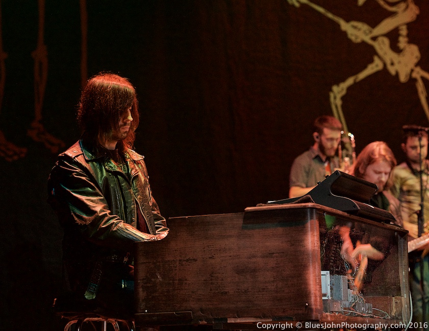 Sturgill Simpson, Keller Auditorium, photo by John Alcala