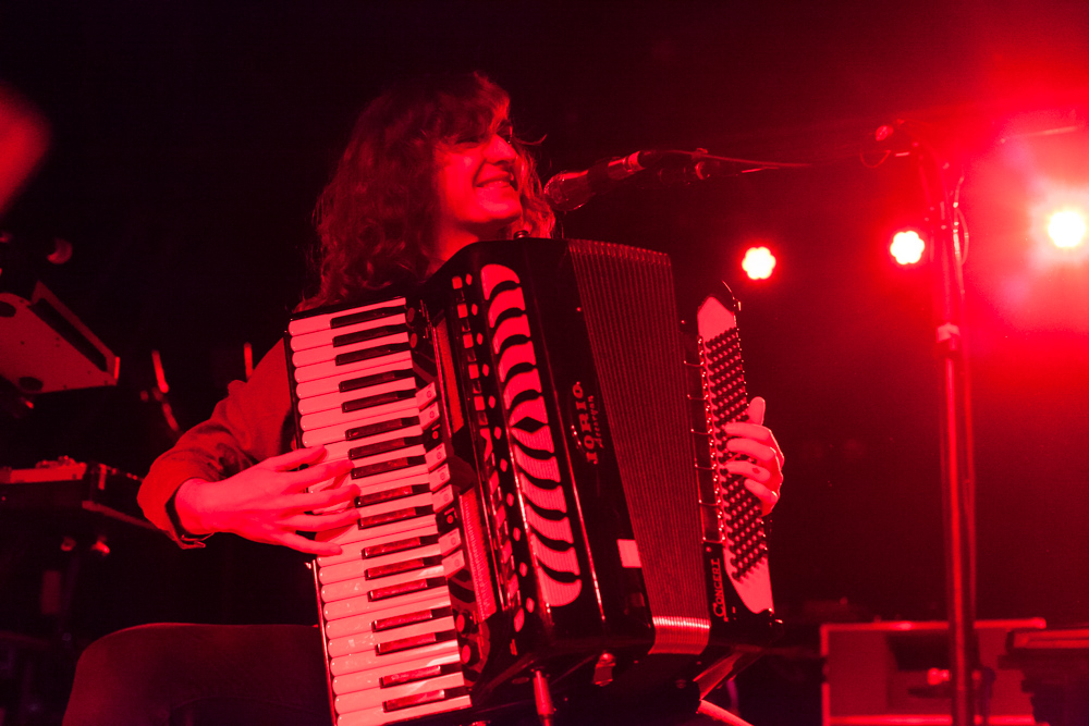 Twin Limb, Roseland Theater, photo by Blake Sourisseau