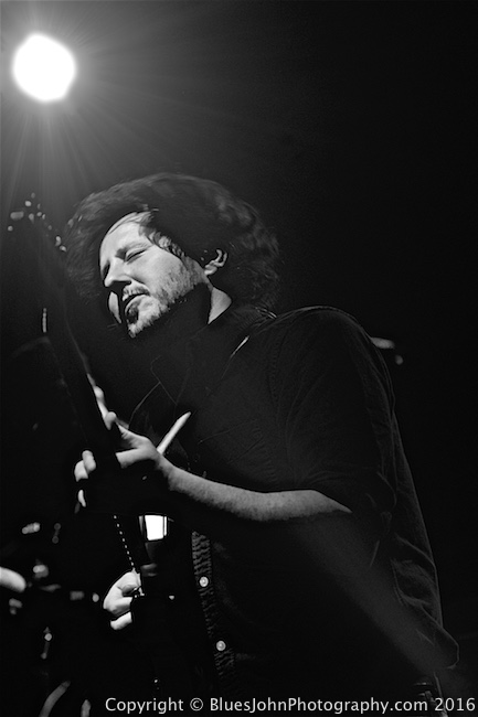 Nathaniel Rateliff, Crystal Ballroom, 94.7 FM, photo by John Alcala
