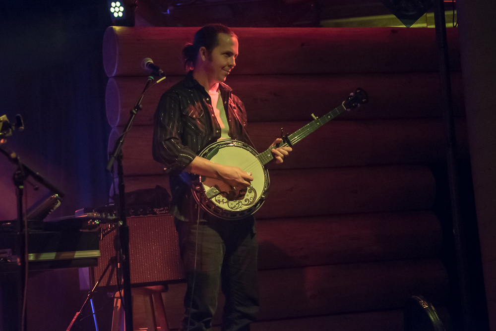 TapWater, Doug Fir Lounge, photo by Miss Ellanea