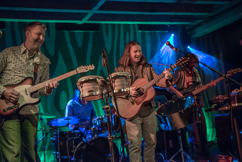 TapWater, Doug Fir Lounge, photo by Miss Ellanea