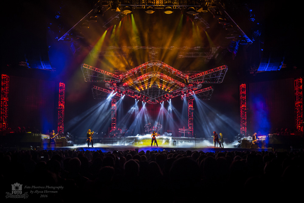 Trans-Siberian Orchestra, Moda Center, photo by Alyssa Herrman