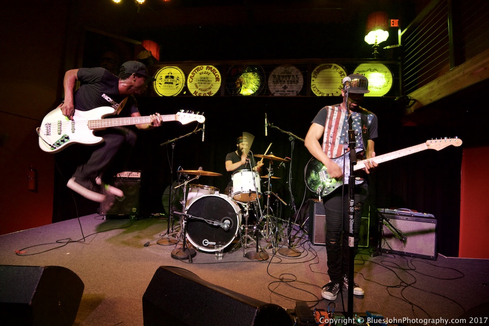 Ayron Jones and The Way, Mississippi Studios, photo by John Alcala