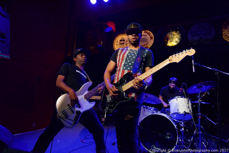 Ayron Jones and The Way, Mississippi Studios, photo by John Alcala