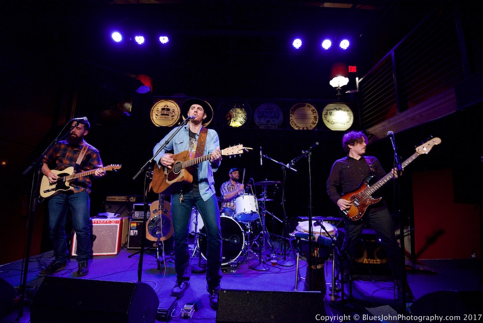 Redwood Son, Mississippi Studios, photo by John Alcala
