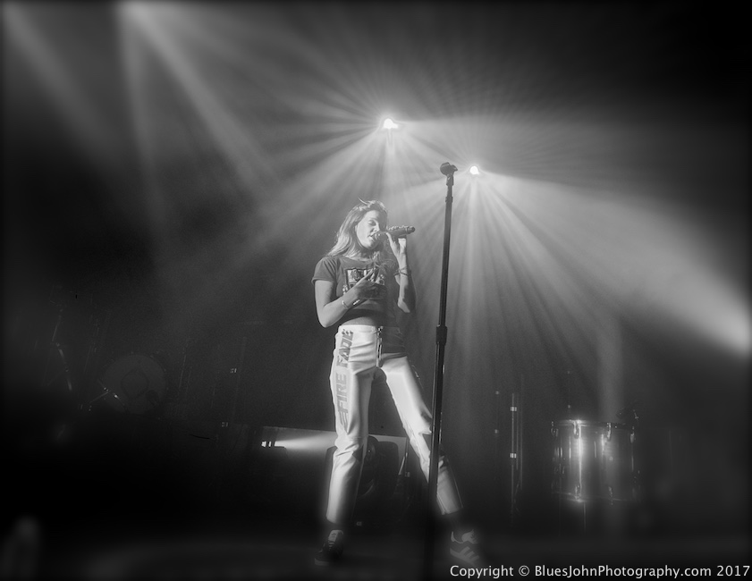 Tove Lo, Roseland Theater, photo by John Alcala