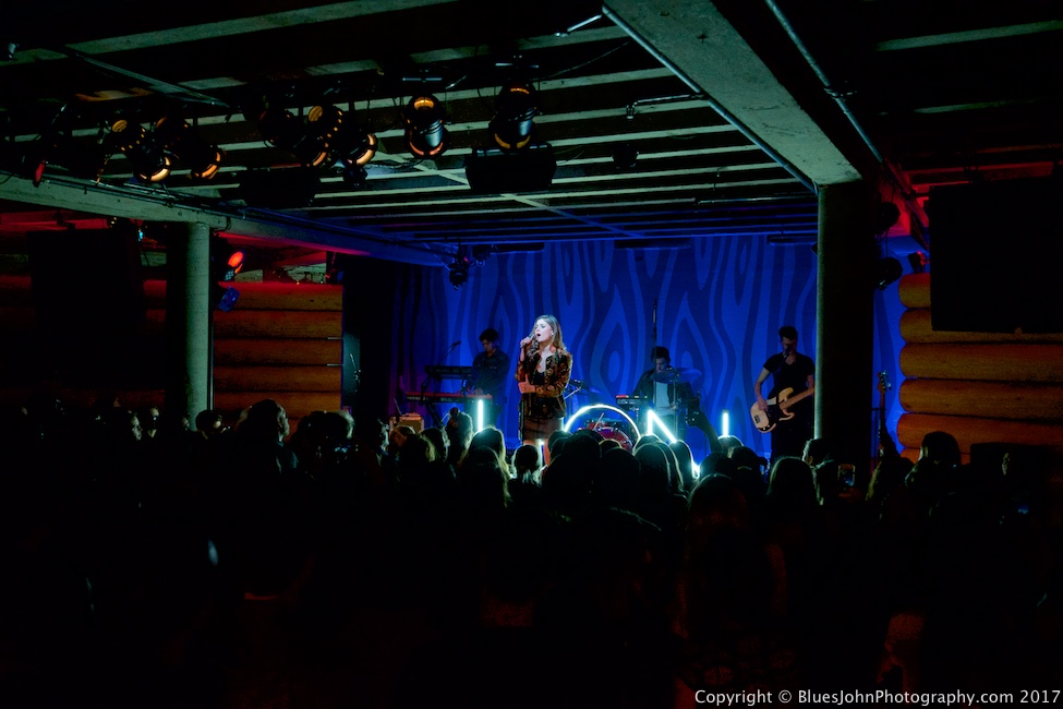 LÉON, Doug Fir Lounge, photo by John Alcala