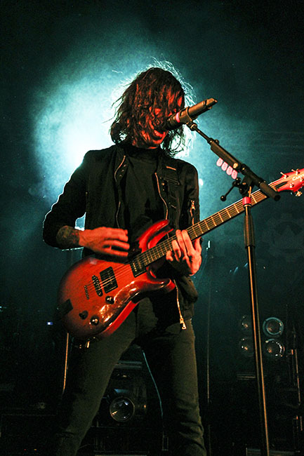 Crown The Empire, McDonald Theatre, photo by Emma Davis