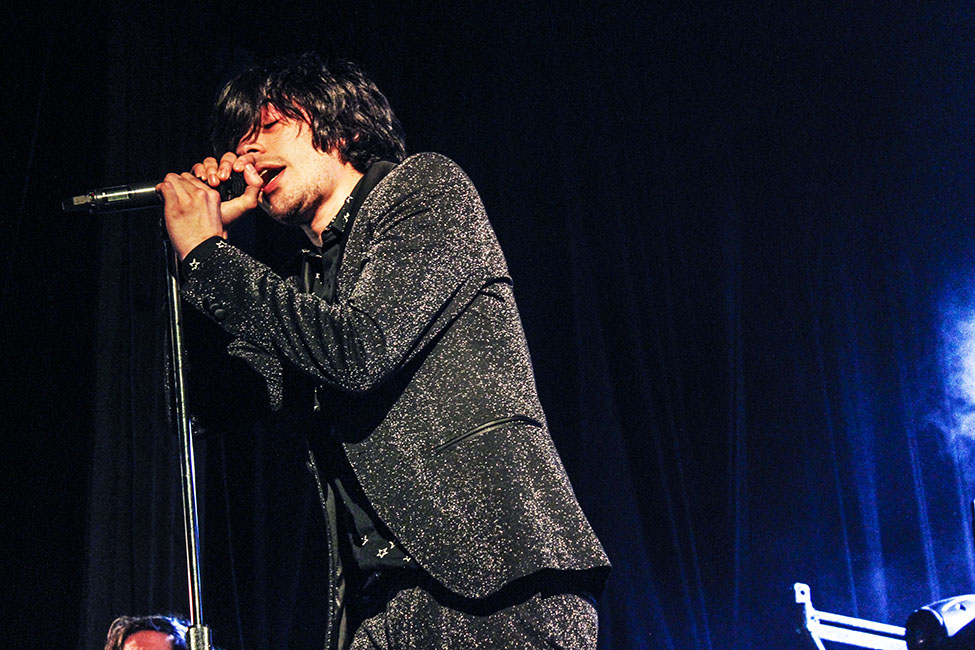 Crown The Empire, McDonald Theatre, photo by Emma Davis