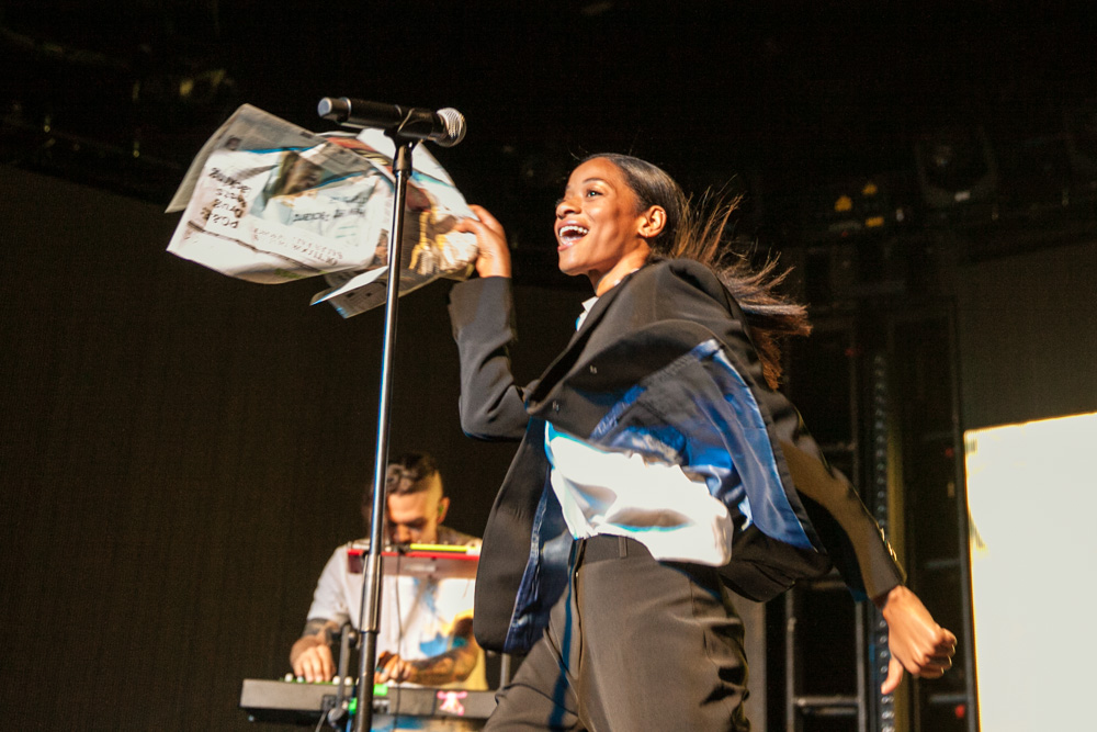 Kilo Kish, Roseland Theater, photo by Tojo Andrianarivo