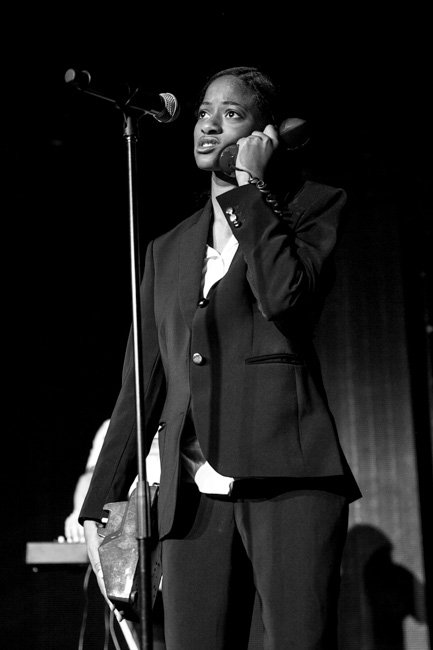 Kilo Kish, Roseland Theater, photo by Tojo Andrianarivo