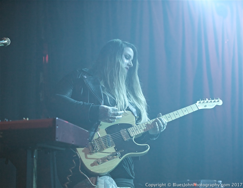 Skull Diver, Star Theater, photo by John Alcala