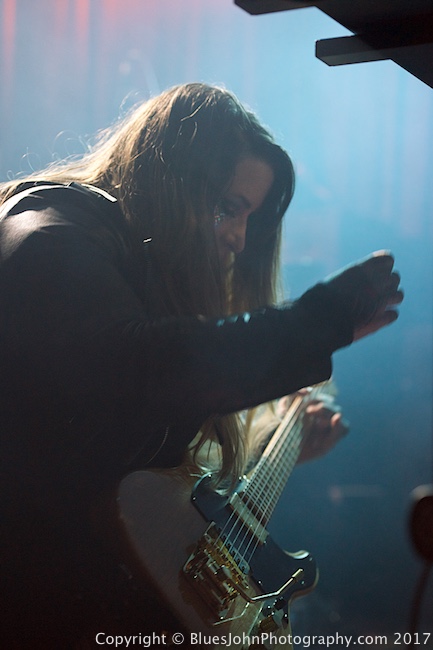 Skull Diver, Star Theater, photo by John Alcala