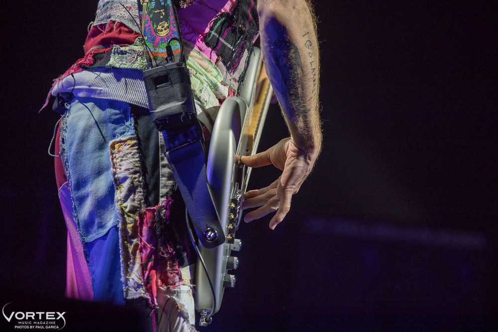 Red Hot Chili Peppers, Moda Center, Rose Quarter, photo by Paul Garcia