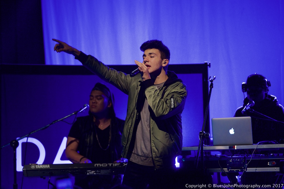 Daniel Skye, Wonder Ballroom, photo by John Alcala