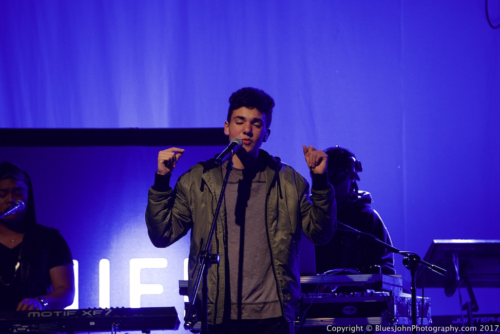 Daniel Skye, Wonder Ballroom, photo by John Alcala