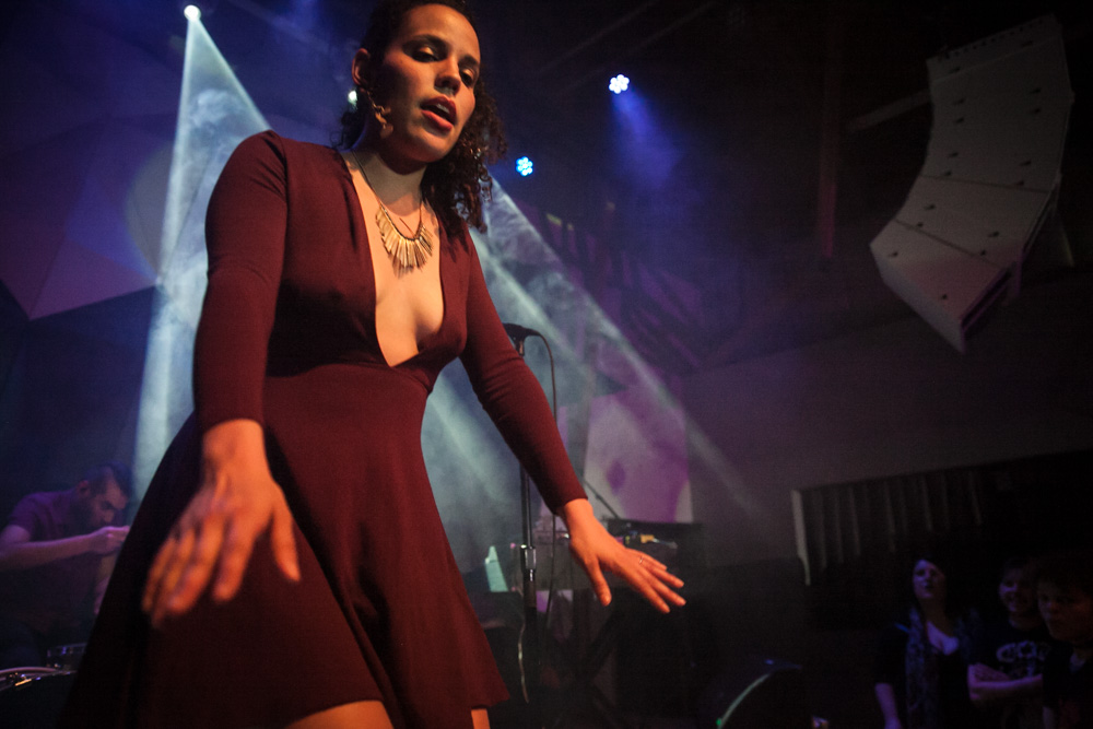 Xenia Rubinos, Holocene, photo by Tojo Andrianarivo