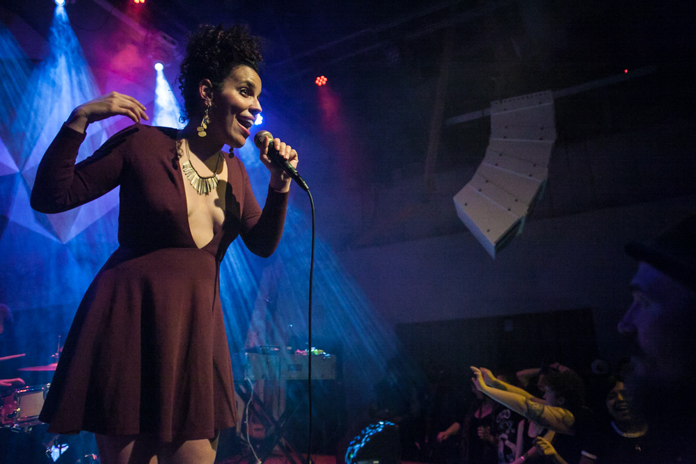 Xenia Rubinos, Holocene, photo by Tojo Andrianarivo