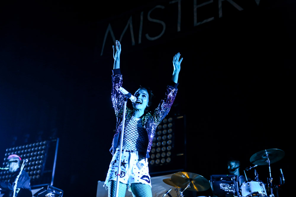 MisterWives, Moda Center, Rose Quarter, photo by Sydnie Kobza