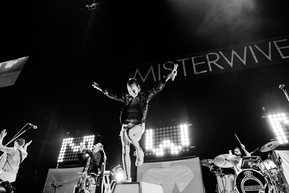 MisterWives, Moda Center, Rose Quarter, photo by Sydnie Kobza